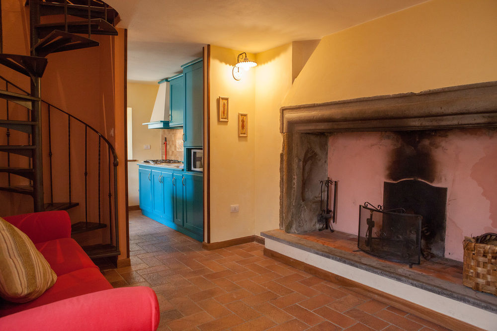 Borgo Dei Corsi Holiday House Reggiolo Exterior photo