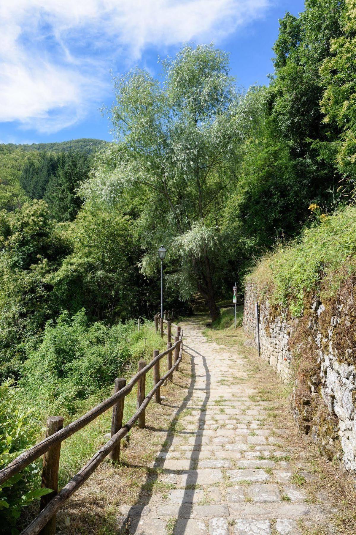 Borgo Dei Corsi Holiday House Reggiolo Exterior photo